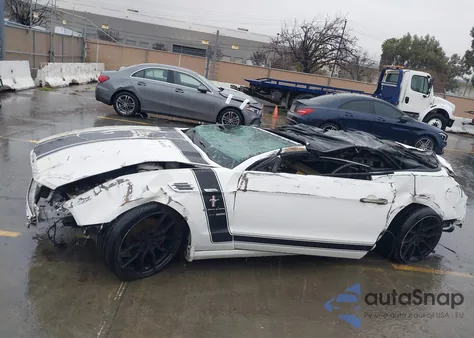 2013 Ford Mustang V6 из США, поврежденный, VIN 1ZVBP8EM2D5203685